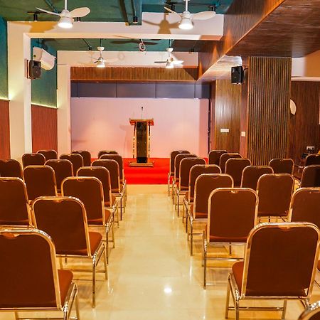 Palcastle Regency Otel Palakkad Dış mekan fotoğraf