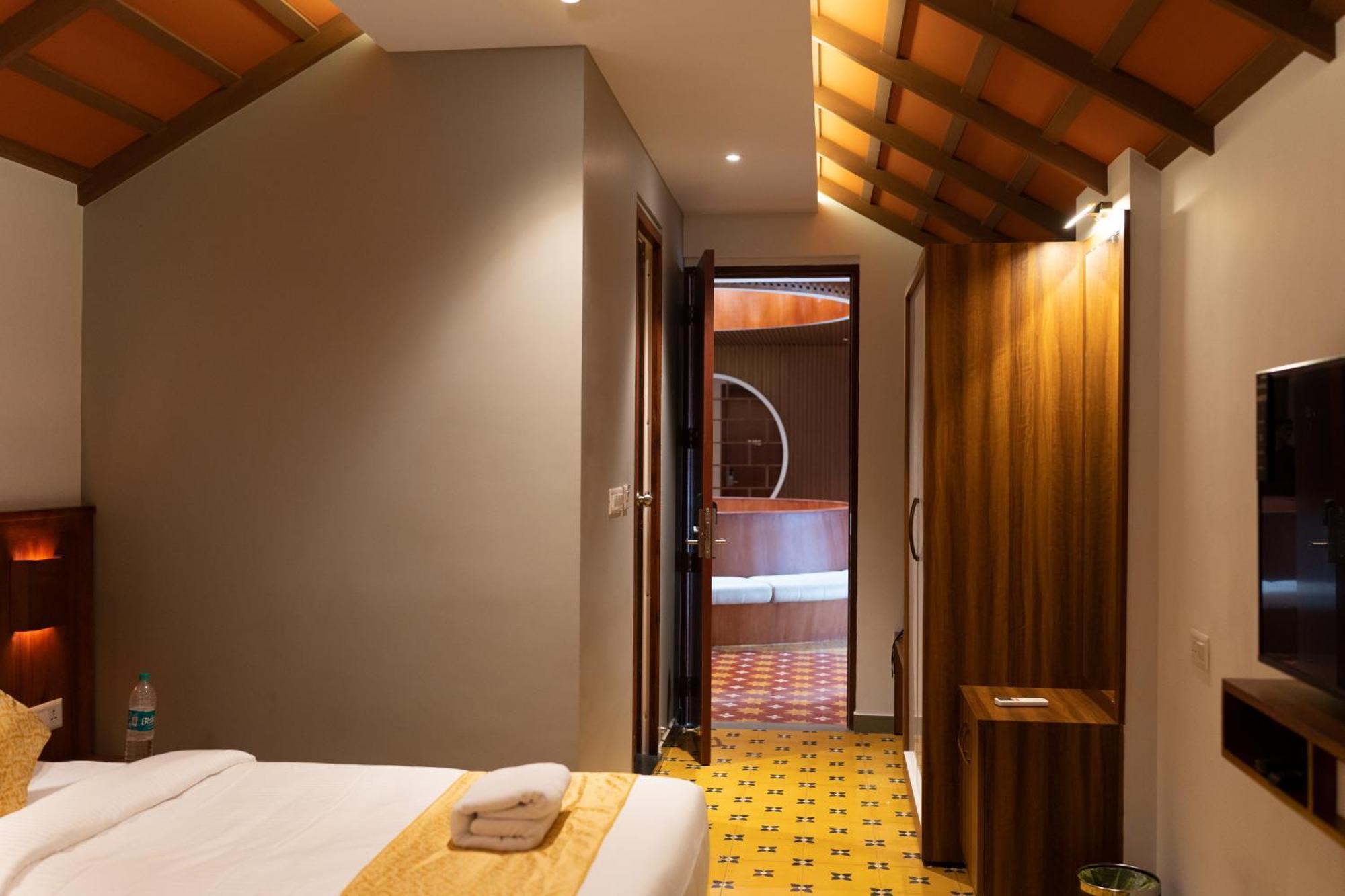 Palcastle Regency Otel Palakkad Dış mekan fotoğraf