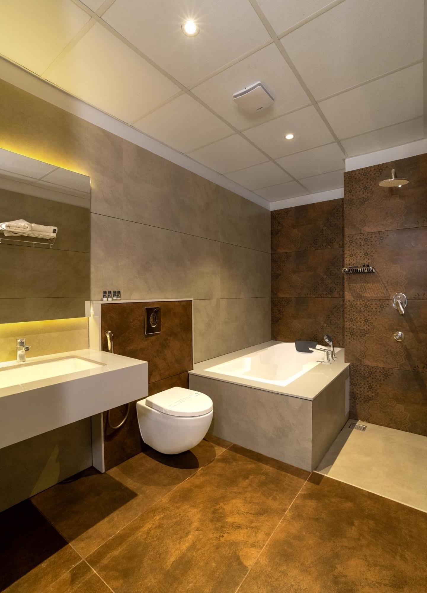 Palcastle Regency Otel Palakkad Dış mekan fotoğraf